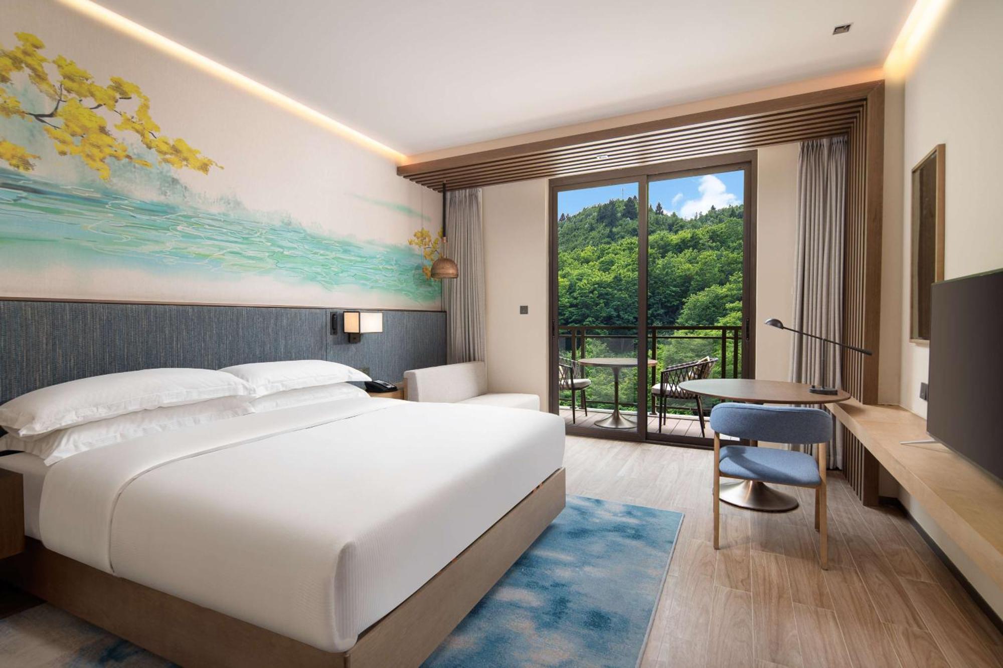 Hilton Garden Inn Jiuzhaigou Bagian luar foto