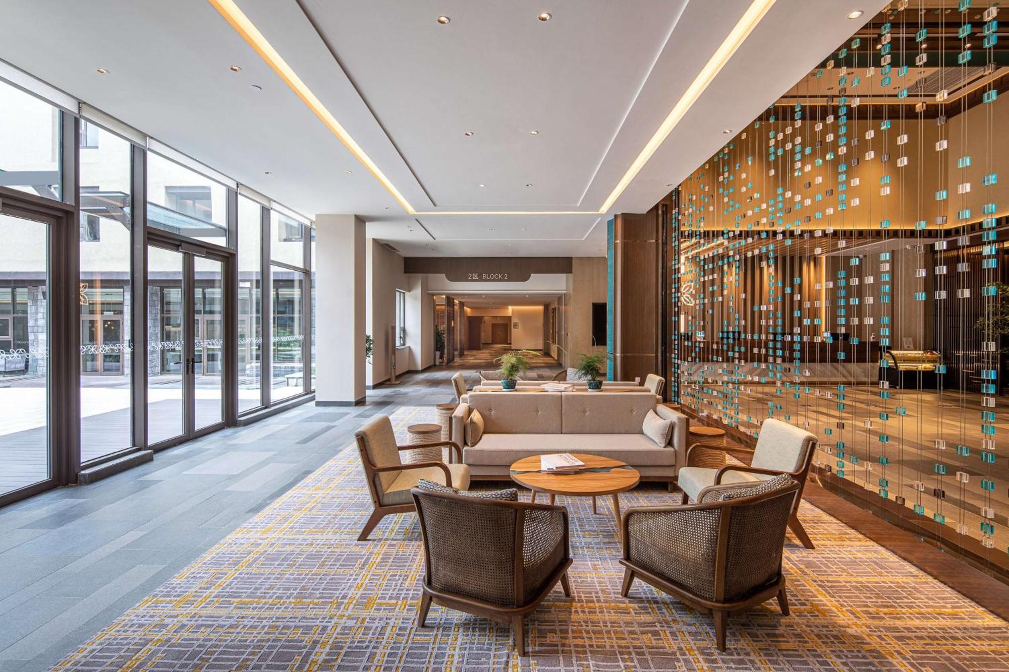 Hilton Garden Inn Jiuzhaigou Bagian luar foto